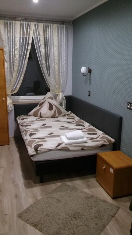 Ferienwohnung Gosciniec Pod Roza Chełmno Exterior foto